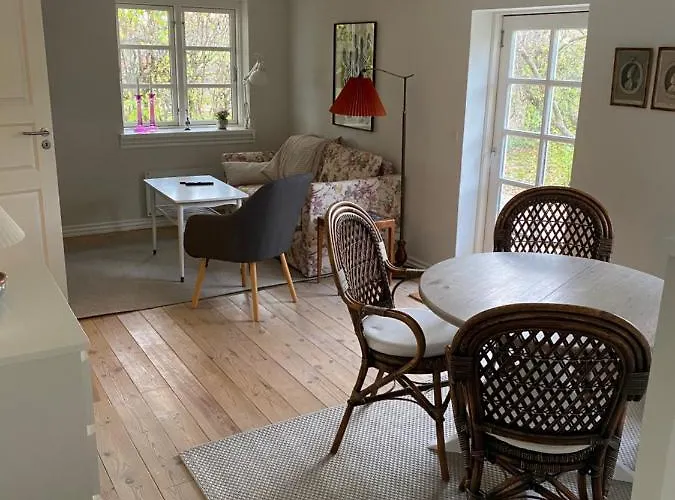 Oda ve Kahvaltı Soegaardensbb *